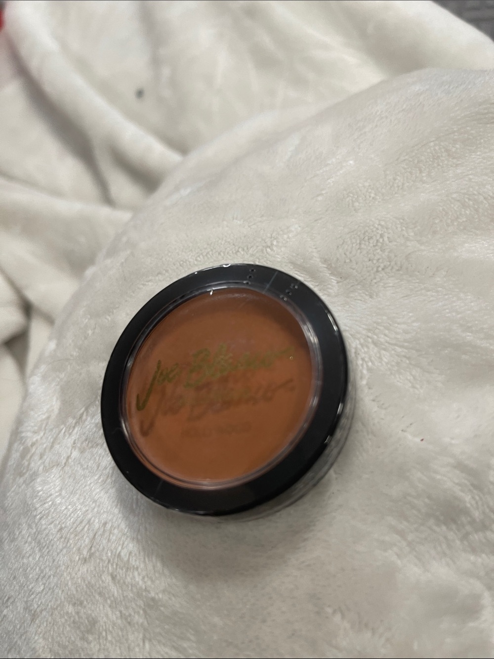 Cream-to-Powder Foundation Compact — Warm Tan Finish